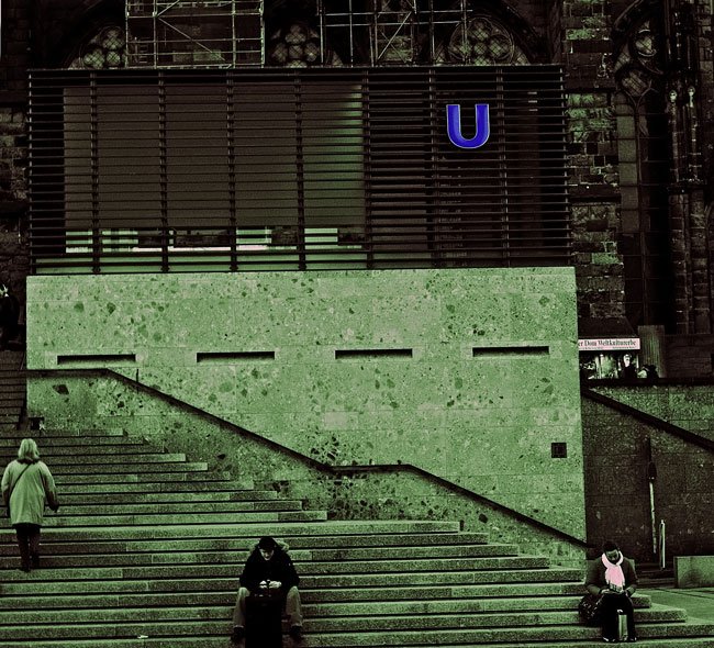 U3